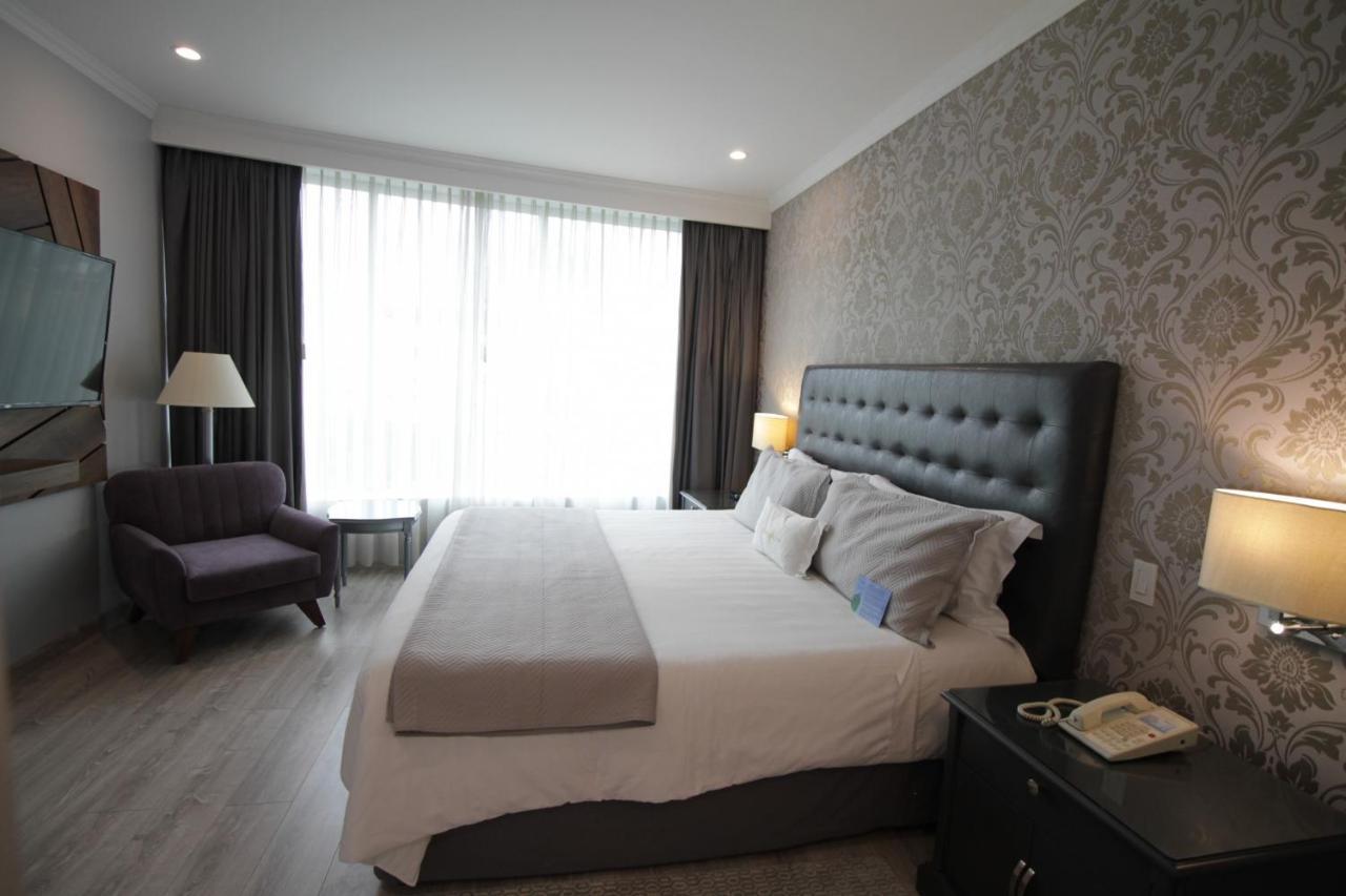Aparta Hotel Torres De Suites 基多 外观 照片