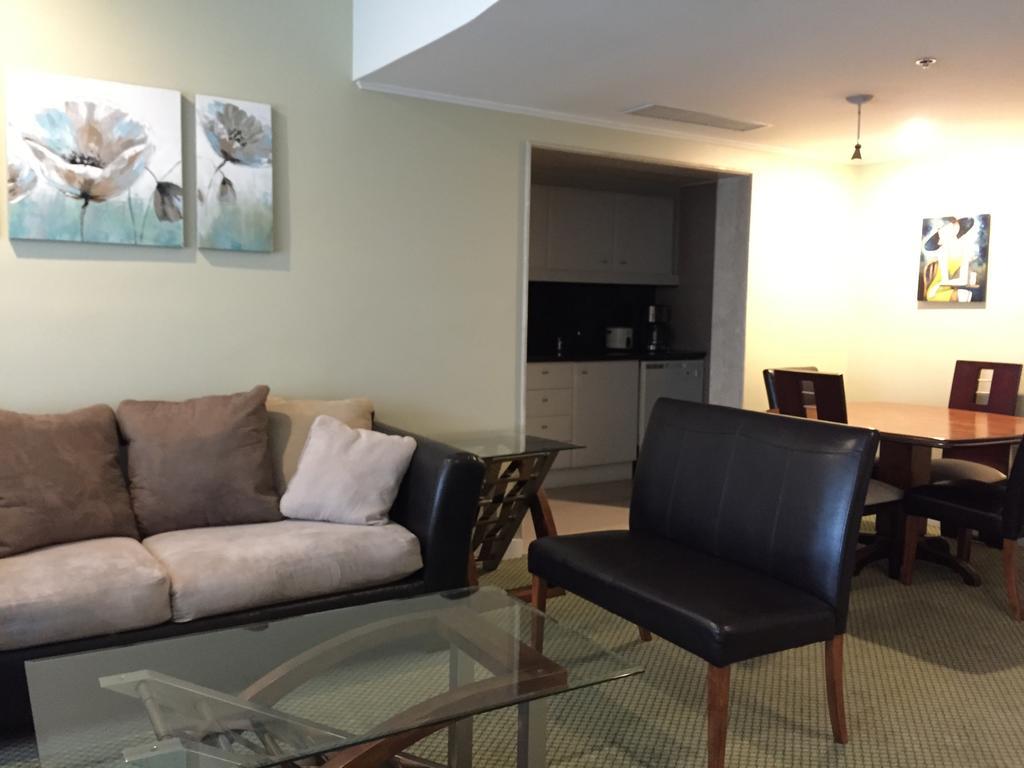 Aparta Hotel Torres De Suites 基多 客房 照片
