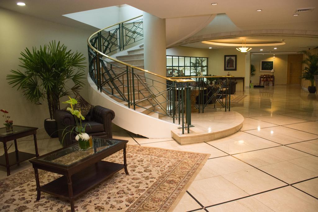 Aparta Hotel Torres De Suites 基多 外观 照片