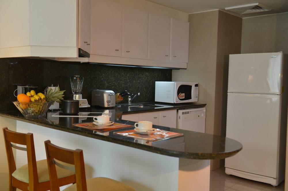 Aparta Hotel Torres De Suites 基多 外观 照片